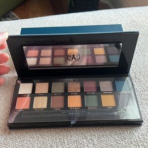 NIB Anastasia Beverly Hills Subculture eyeshadow pallet